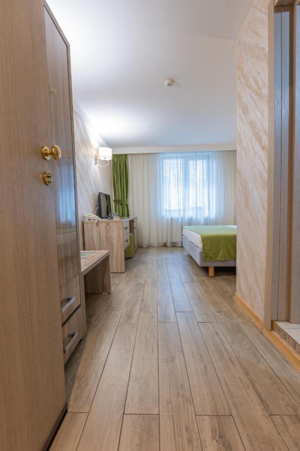 Hotel Corvaris Бухарест Екстер'єр фото