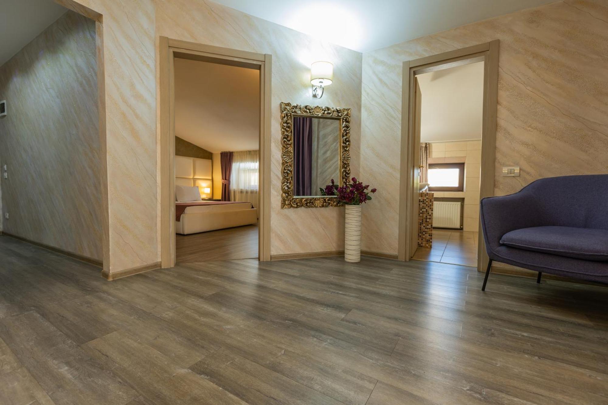 Hotel Corvaris Бухарест Екстер'єр фото